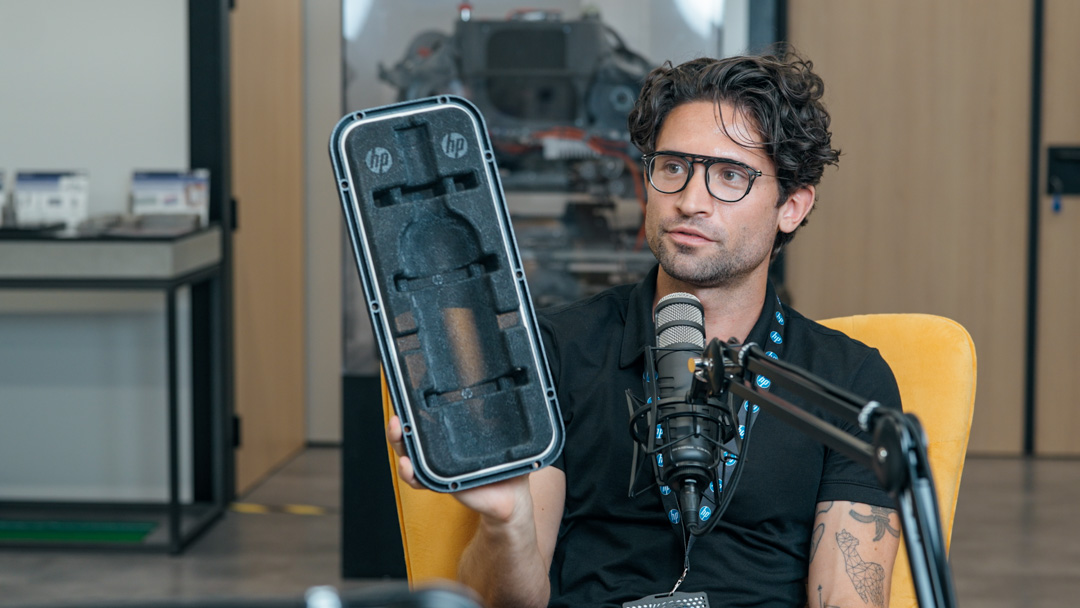 Additiv gefertigtes Werkzeugbauteil aus der HP Multi Jet Fusion 3D-Drucktechnologie für industrielle Anwendungen