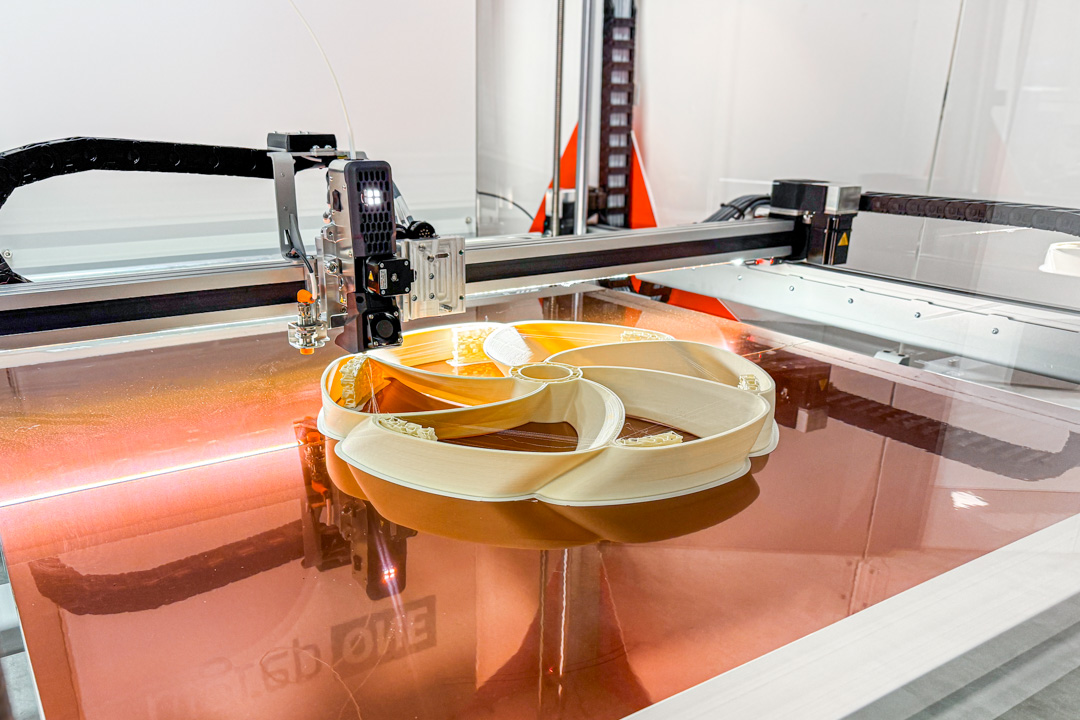 XL FDM 3D-Druck eines großformatigen Bauteils auf einem BigRep ONE